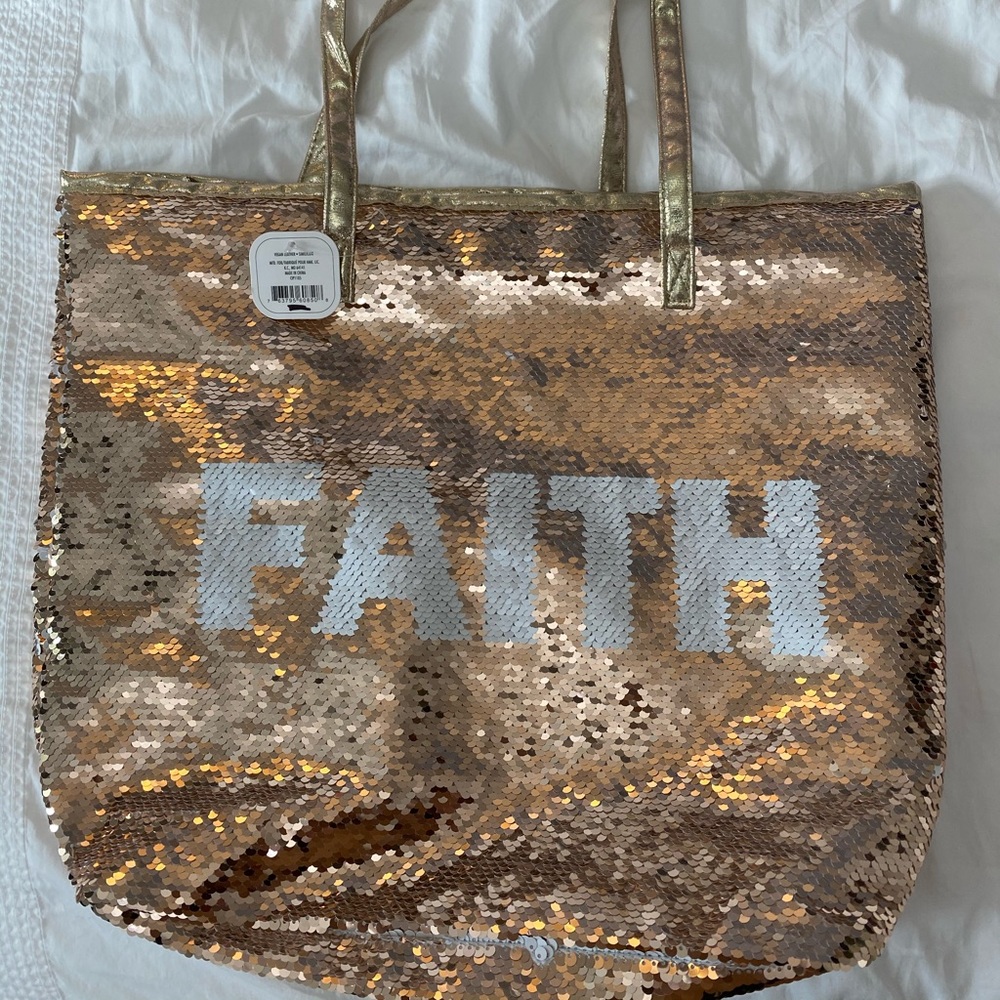 Tote bag